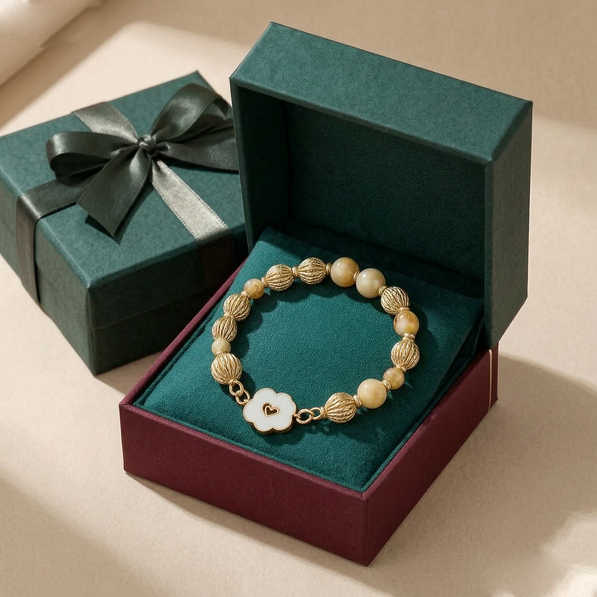 Elegant Flower Charm Gold Bracelet